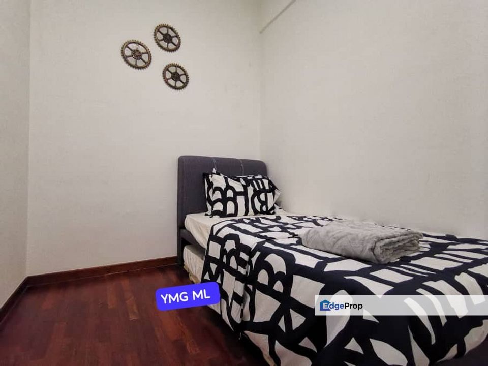 2 Rooms 1 Bathroom Fully Furnished I-Soho I-City near UiTM MSU Shah Alam for RENT, Selangor, Shah Alam