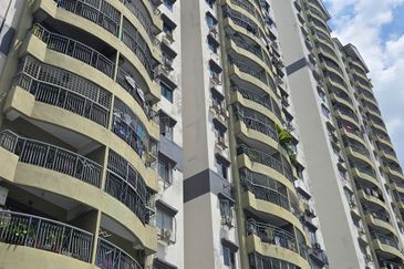 Well Maintained & Low Density Pandan Ville Condominium, Kuala Lumpur