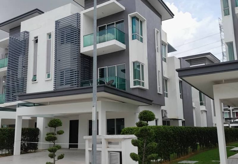 FOR RENT Semi Detached Home (RM0.99sqft), Laman Vista Alam, Jalan Astaka 3B/KU2, 41050 Bandar Bukit Raja, Klang 