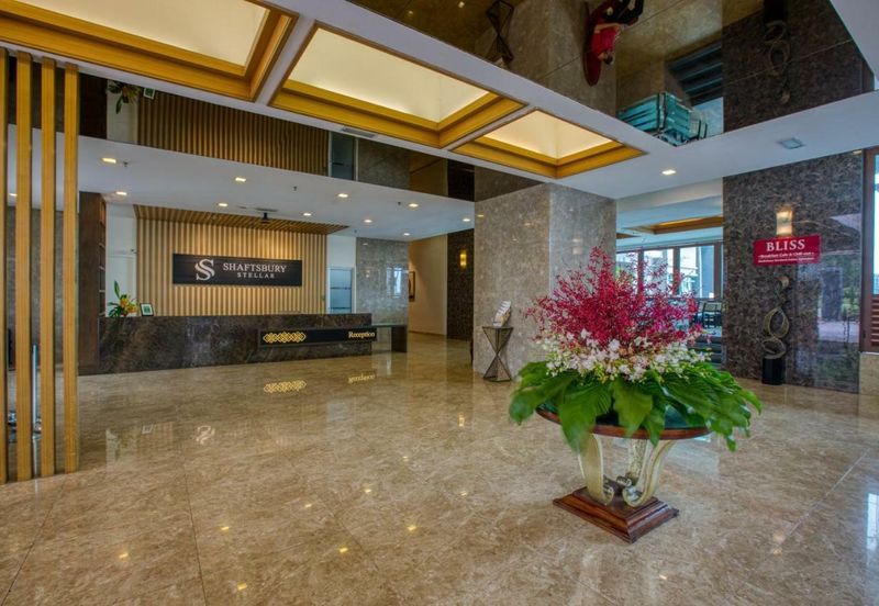 Shaftsbury Residence