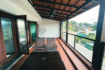 Hijau Apartment (Ukay Heights)