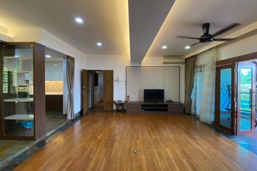 Hijau Apartment (Ukay Heights)