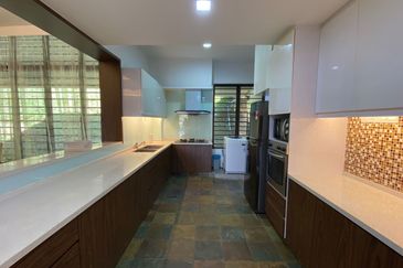 Hijau Apartment (Ukay Heights)