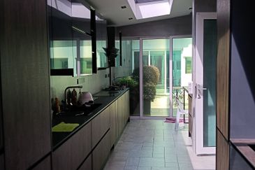 Jacaranda Garden Residence