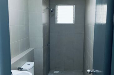 PR1MA Lakefront Homes