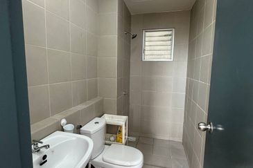 PR1MA Lakefront Homes