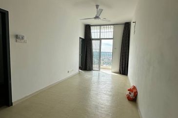 PR1MA Lakefront Homes