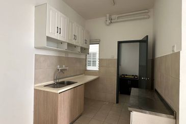 PR1MA Lakefront Homes