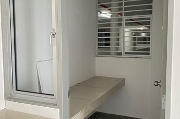 Lili apartment Kuchai lama