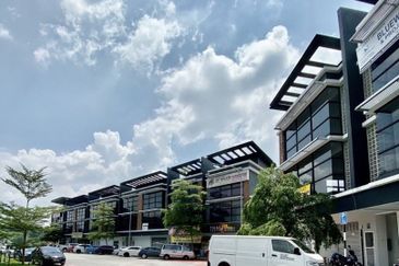 Pusat Komersial Rasah Prima