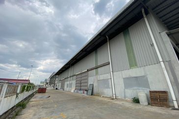 2.5 Acres Freehold Detached Factory For Sale at Nilai, RM260/sqft only, can move in immediately