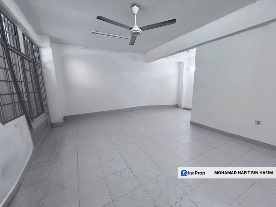 𝐓𝐄𝐑𝐑𝐀𝐂𝐄 𝐃𝐎𝐔𝐁𝐋𝐄 𝐒𝐓𝐎𝐑𝐄𝐘 𝐅𝐎𝐑 𝐒𝐄𝐋𝐋 𝐁𝐄𝐋𝐎𝐖 𝐌𝐀𝐑𝐊𝐄𝐓 𝐕𝐀𝐋𝐔𝐄 PERSIARAN BEDUK, TAMAN SRI AMAN, SUNGAI BAKAP, PENANG, Penang, Sungai Jawi