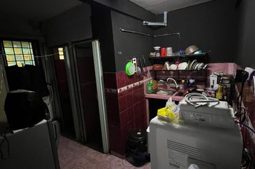 Rumah Pangsa Seri Pauh