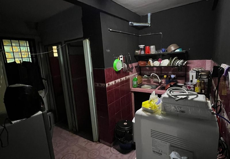 Rumah Pangsa Seri Pauh