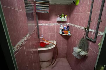 Rumah Pangsa Seri Pauh