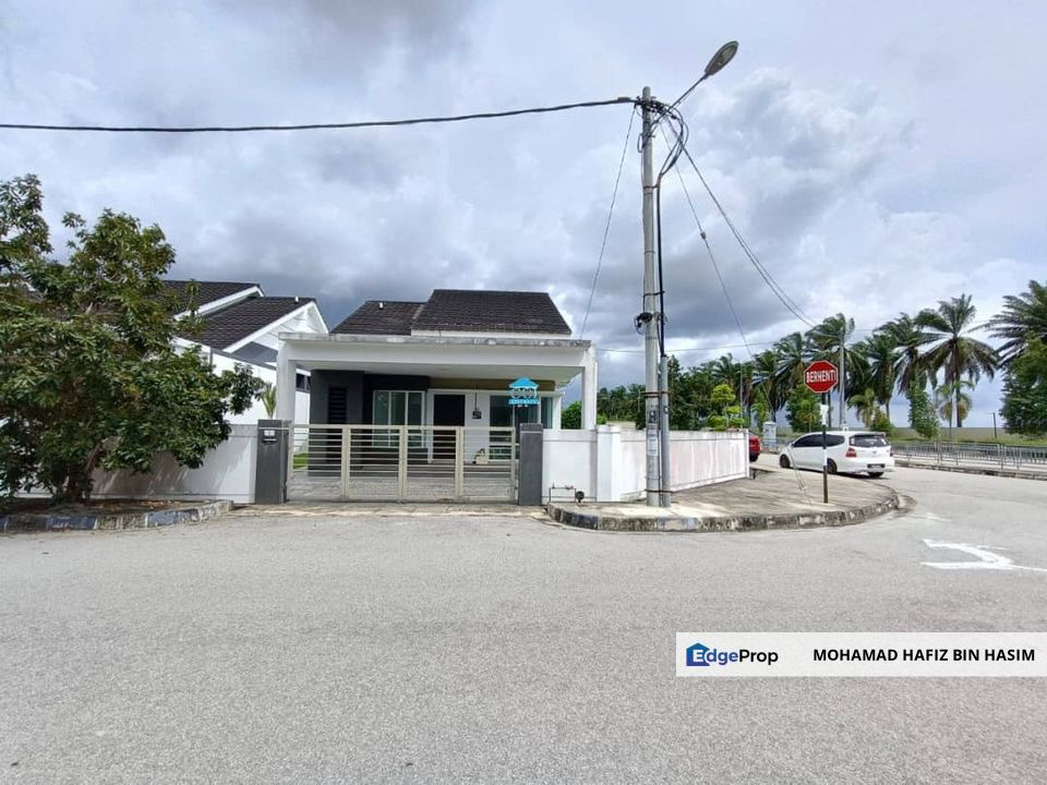 RUMAH BANGLO CORNER LOT TEPI FACING OPEN  UNTUK DIJUAL TANAH TEPI LUAS, LOKASI STRATEGIK TAMAN MEKARSARI, BERTAM HARGA : RM800,000 ONLY !! !!, Penang, Bertam