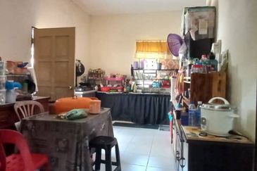 RUMAH BUNGALOW UNTUK DIJUAL, MUKIM KARANGAN