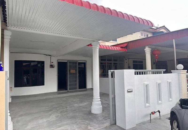 DOUBLE STOREY TERRACE 