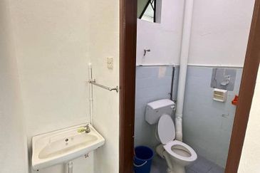 DOUBLE STOREY TERRACE 