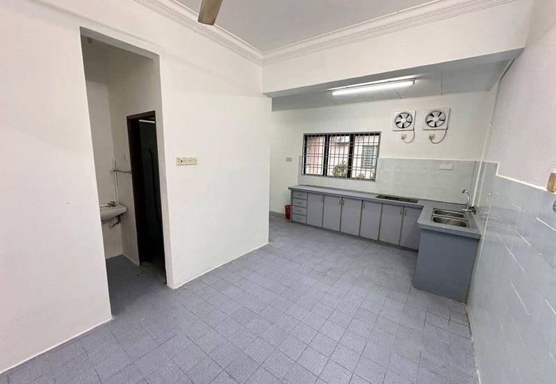 DOUBLE STOREY TERRACE