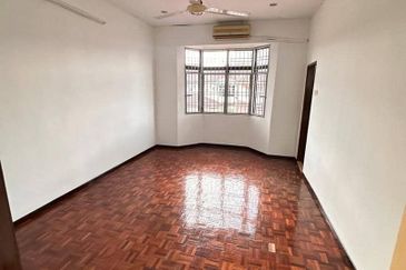 DOUBLE STOREY TERRACE