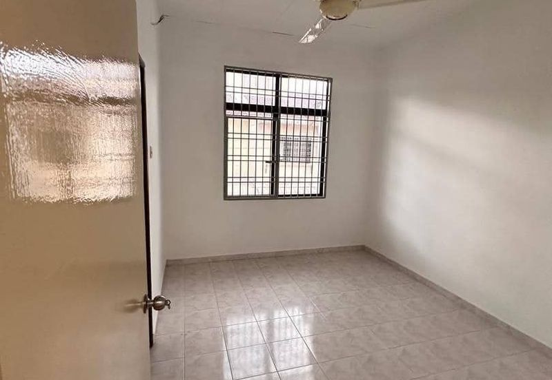 DOUBLE STOREY TERRACE