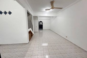 DOUBLE STOREY TERRACE