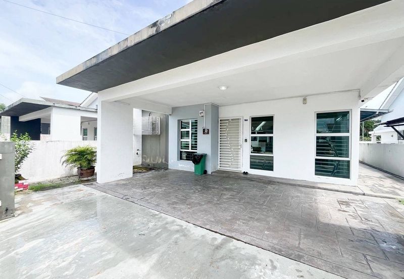 SEMI-D SETINGKAT ROSEVILLE