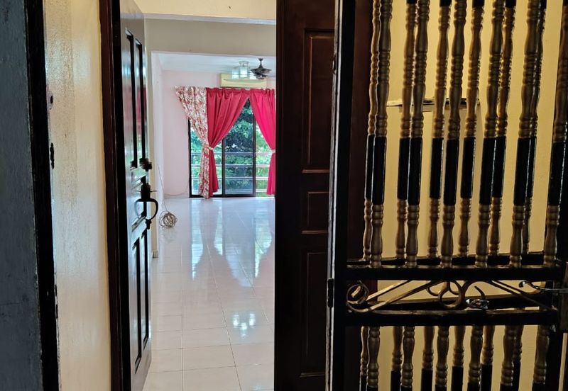 RUMAH FLAT UNTUK DI JUAL