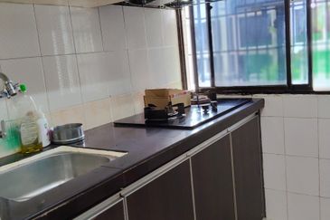 RUMAH FLAT UNTUK DI JUAL