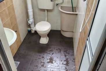 RUMAH FLAT UNTUK DI JUAL