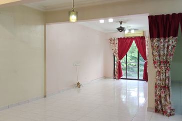RUMAH FLAT UNTUK DI JUAL