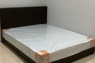 RUMAH TERES SETINGKAT UNTUK DI SEWA