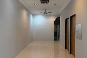 RUMAH TERES SETINGKAT UNTUK DISEWA