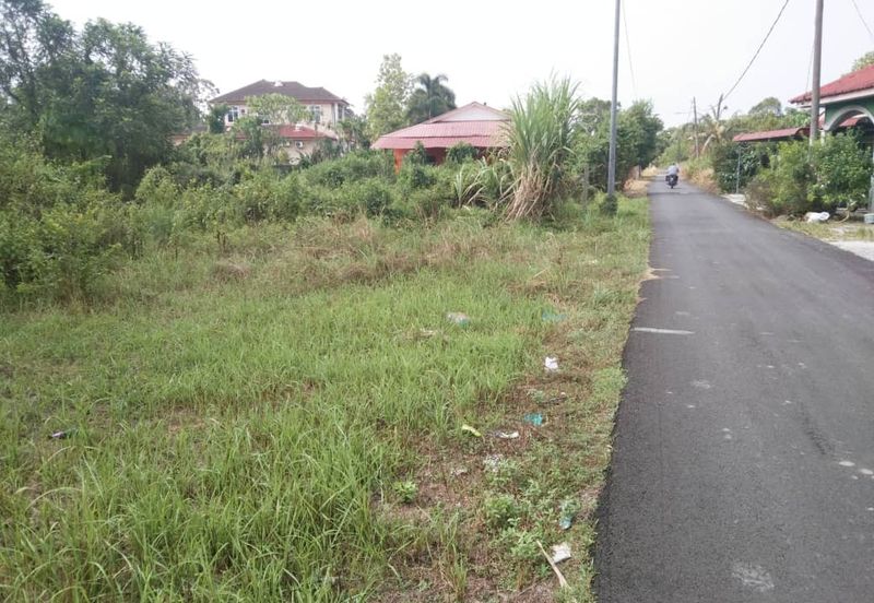 TANAH KAMPUNG UNTUK DIJUAL 