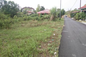 TANAH KAMPUNG UNTUK DIJUAL 