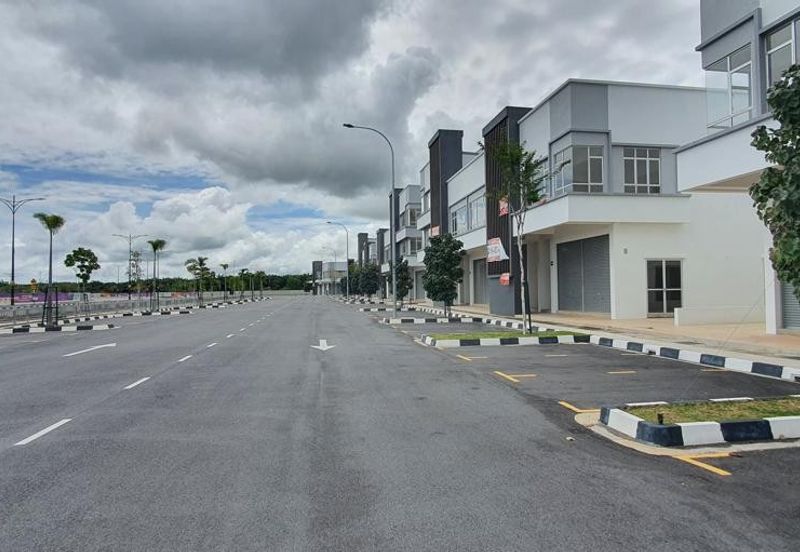 SHOP OFFICE FOR SALE & RENT