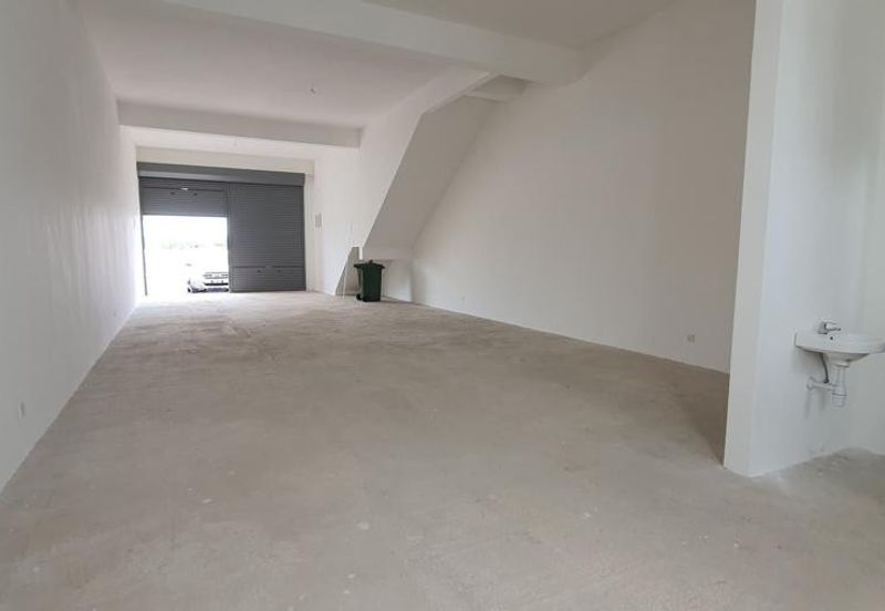 SHOP OFFICE FOR SALE & RENT