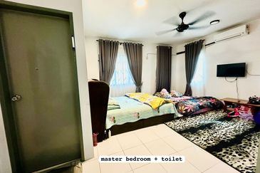 RUMAH TERES 2 TINGKAT CORNER LOT UNTUK DI JUAL