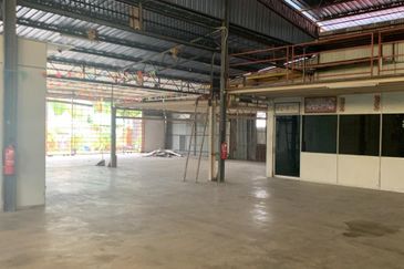 TANAH DAN BANGUNAN UNTUK DI JUAL