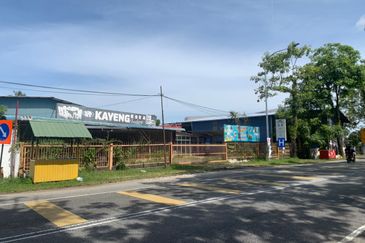 TANAH DAN BANGUNAN UNTUK DI JUAL