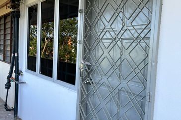 FLAT UNTUK DIJUAL FULLY RENO