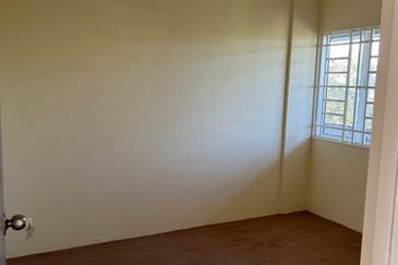 FLAT UNTUK DIJUAL FULLY RENO