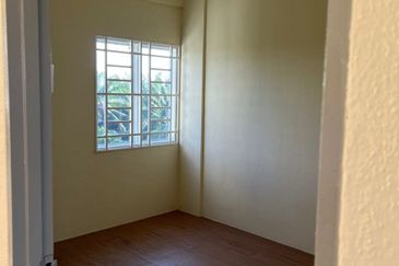 FLAT UNTUK DIJUAL FULLY RENO