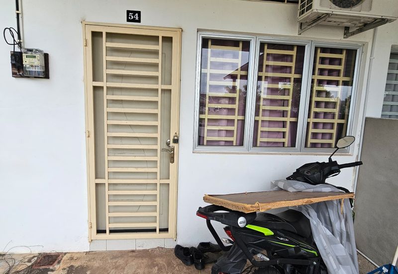 RUMAH TERES SETINGKAT UNTUK DIJUAL 