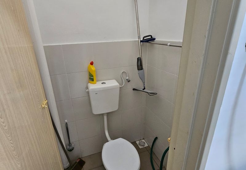 RUMAH TERES SETINGKAT UNTUK DIJUAL 