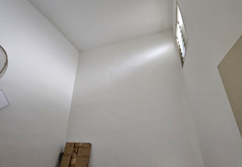 RUMAH TERES SETINGKAT UNTUK DIJUAL 