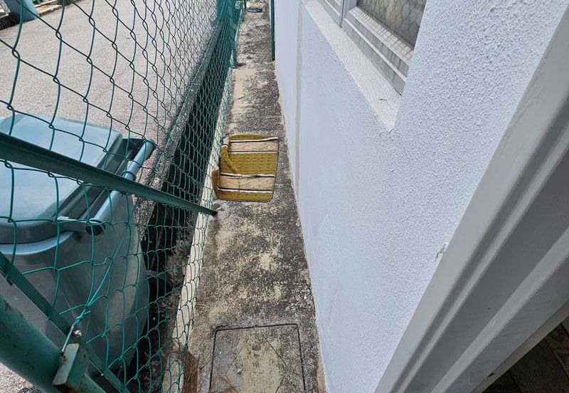 RUMAH TERES SETINGKAT UNTUK DIJUAL 