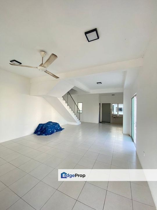 RUMAH TERES DUA TINGKAT CORNER LOT UNTUK DIJUAL , Penang, Tasek Gelugor