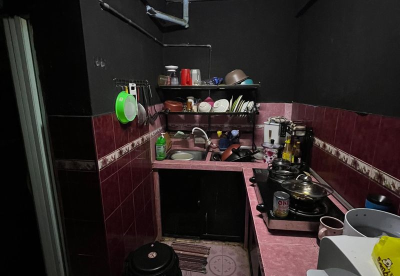 Rumah Pangsa Seri Pauh